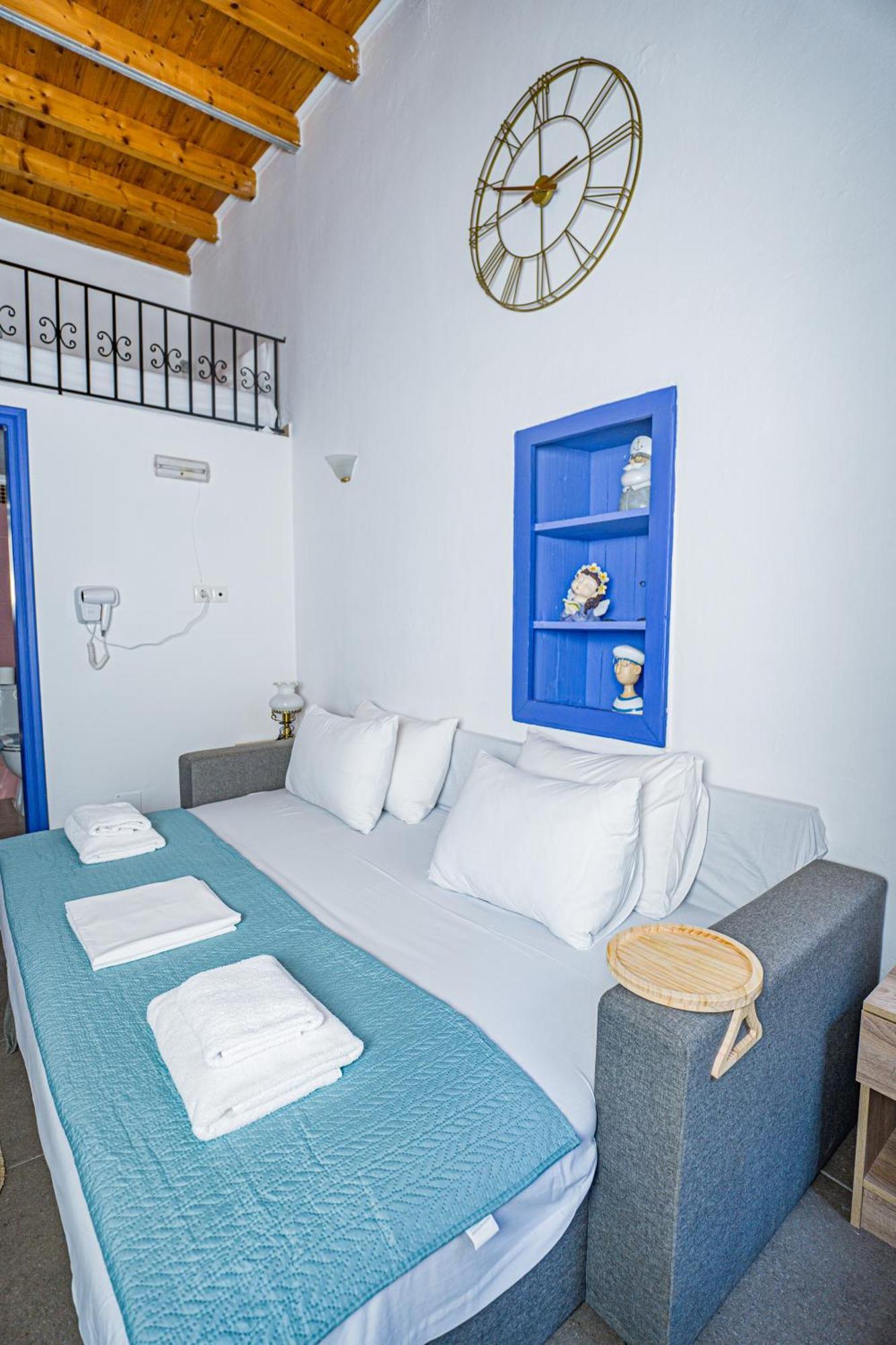 Kali Strata 2 - Downtown Apartment Sými Luaran gambar